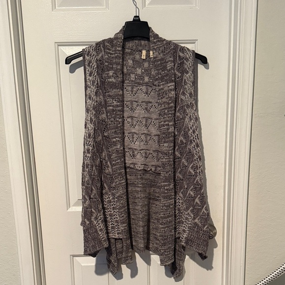 Moth Sweaters - Anthropologie Moth Open Front Sleeveless Crochet Cardigan Grayish Taupe Sz XS/S